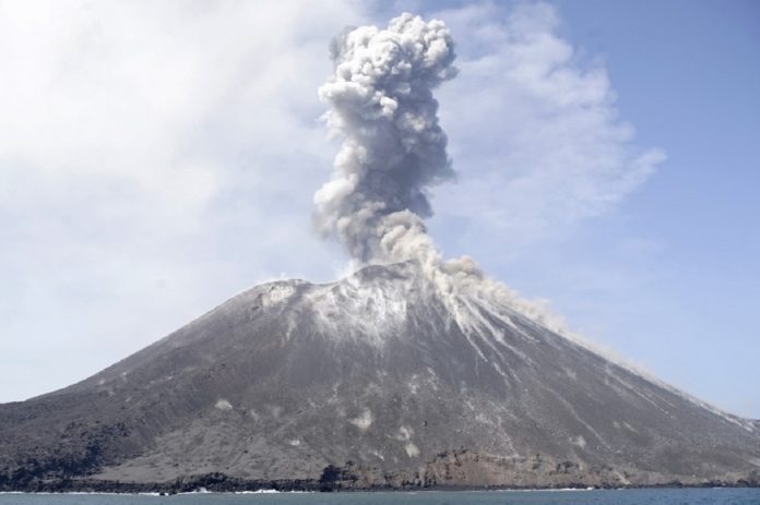 Volcán de Anak Krakatoa - NDV