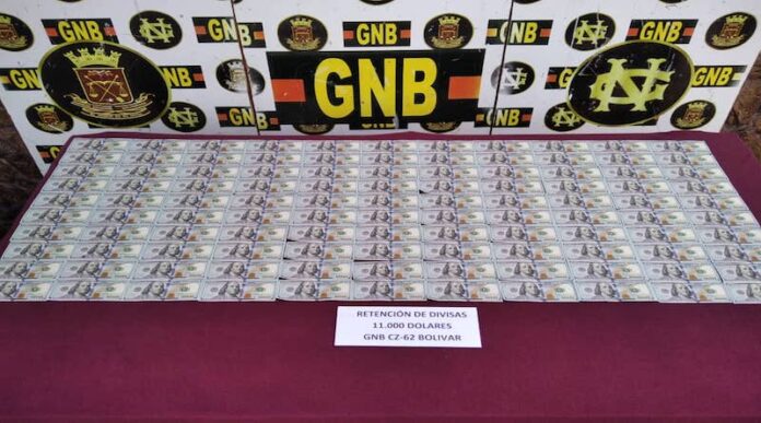 Efectivos de la GNB retiene 11.000 dólares - NDV