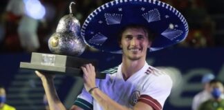 Zverev derrotó a Titsipas