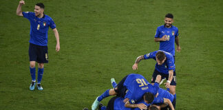 Italia golea a Suiza