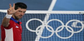 Djokovic a semifinales en Tokio