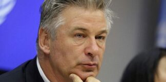 Baldwin fue avisado de que la pistola no tenía balas, según la nota judicial