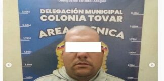 Asesinó a sus padres