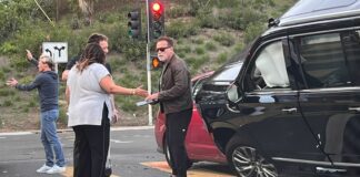 Schwarzenegger protagoniza accidente de tránsito