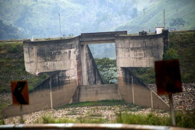 Complejo hidroeléctrico Uribante – Caparo
