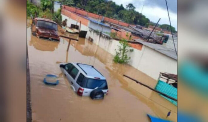 Inundaciones en Santa Elena de Uairén