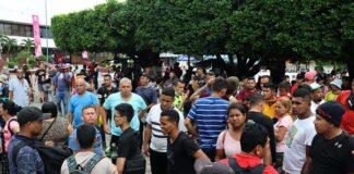 Venezolanos colapsan albergues en México