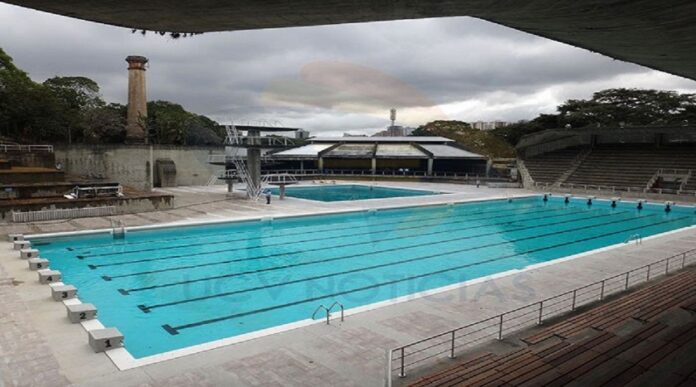 Complejo de piscinas de la UCV