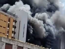 incendio en edificio en Roma-NDV