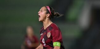 Deyna Castellanos gol a Uruguay