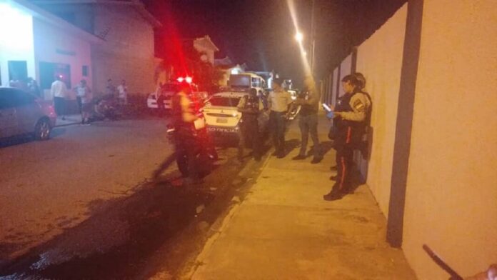 Policía asesina al novio de su expareja