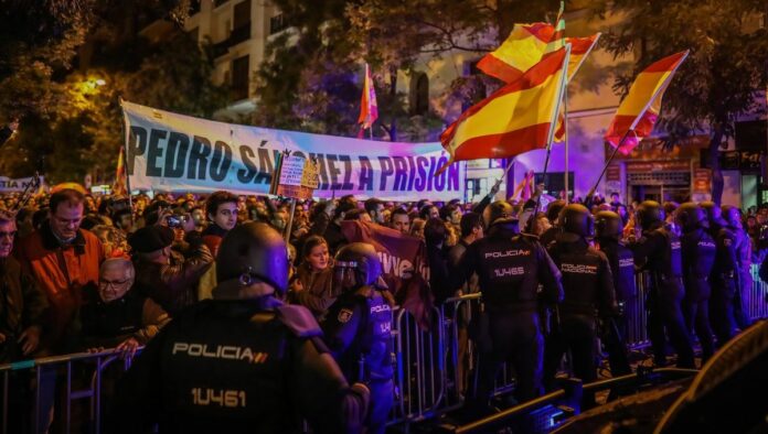 Protestas contra la amnistía en España