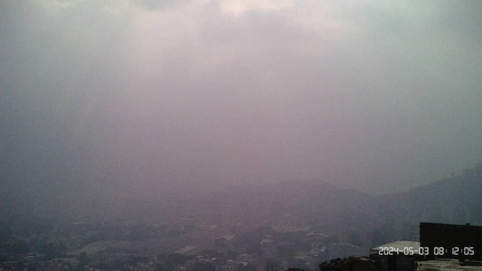 Densa capa de humo en Caracas - NDV
