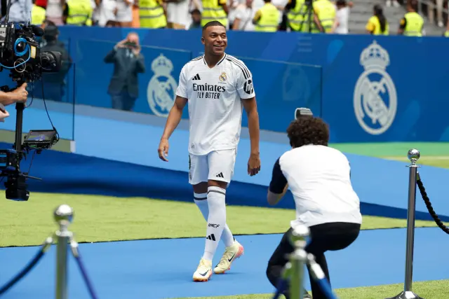 Presentación de Mbappé con el Real Madrid