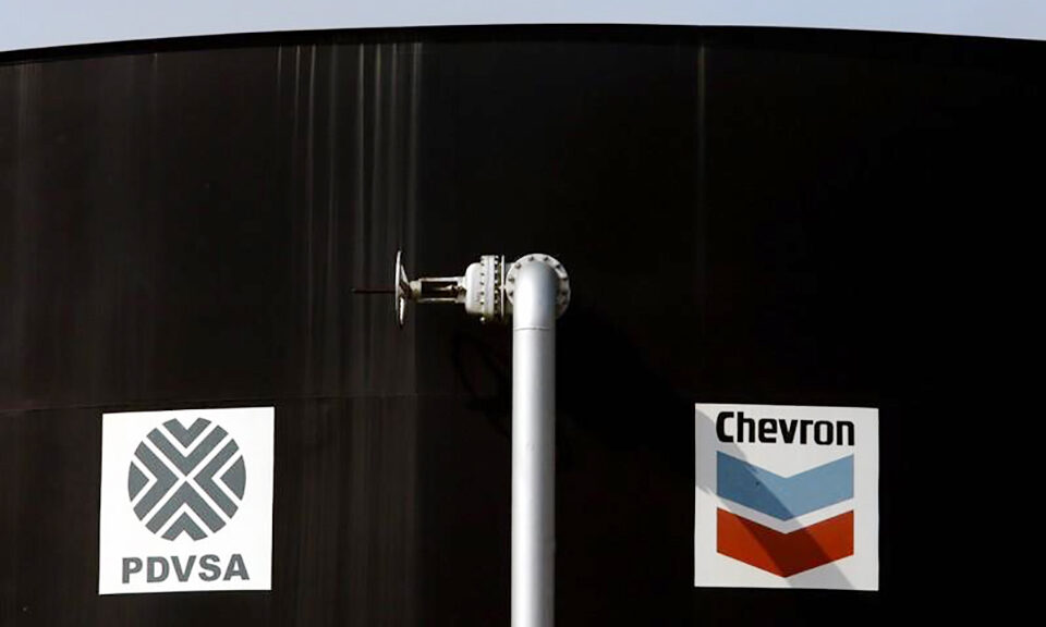 Suspensión de la licencia de Chevron - NDV