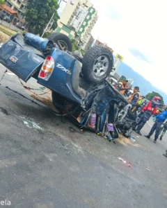 accidente múltiple Valle-Coche
