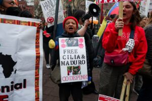 Manifestantes juzgado Maduro Cilia NDV